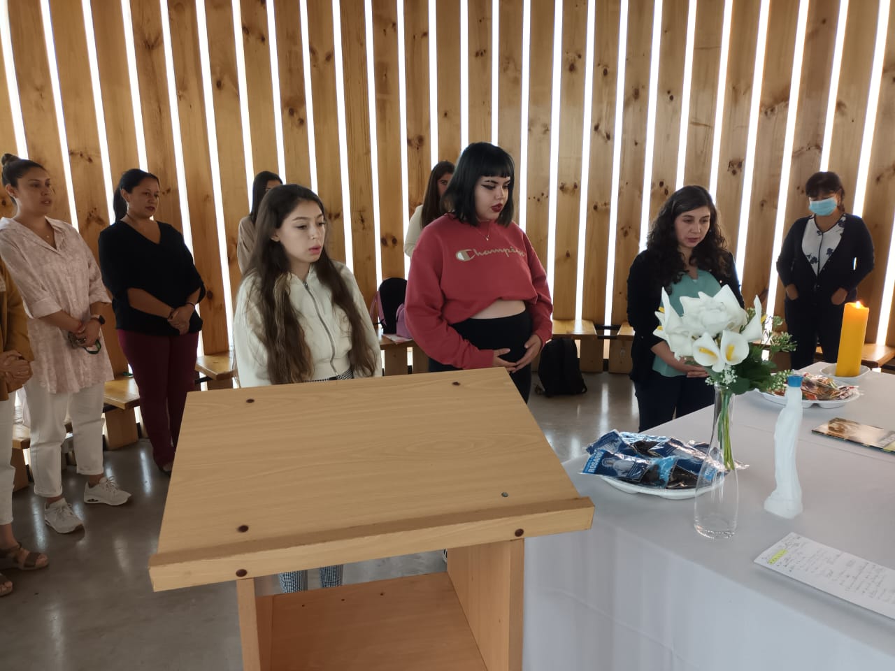 Se reconoció y bendijo a colaboradoras y alumnas embarazadas de sede San Joaquín