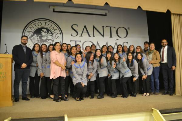 23 Estudiantes de la carrera de Técnico en Educación Especial de Santo Tomás Copiapó fueron Investidos