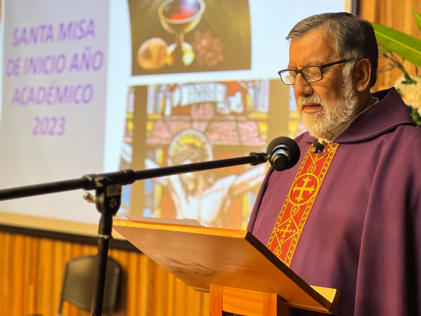 Santiago Centro inaugura Año Académico con liturgia para la comunidad tomasina