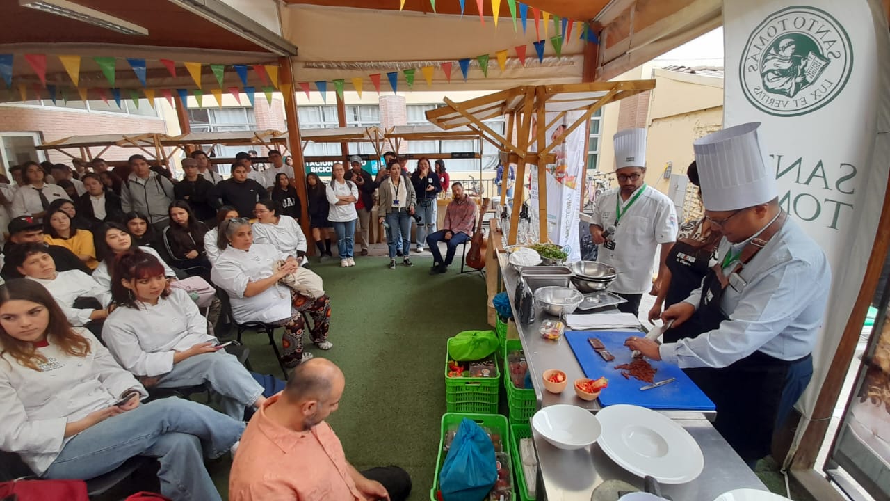 Santo Tomás convocó a productores de la Región de O’Higgins en el Día de la Cocina Chilena