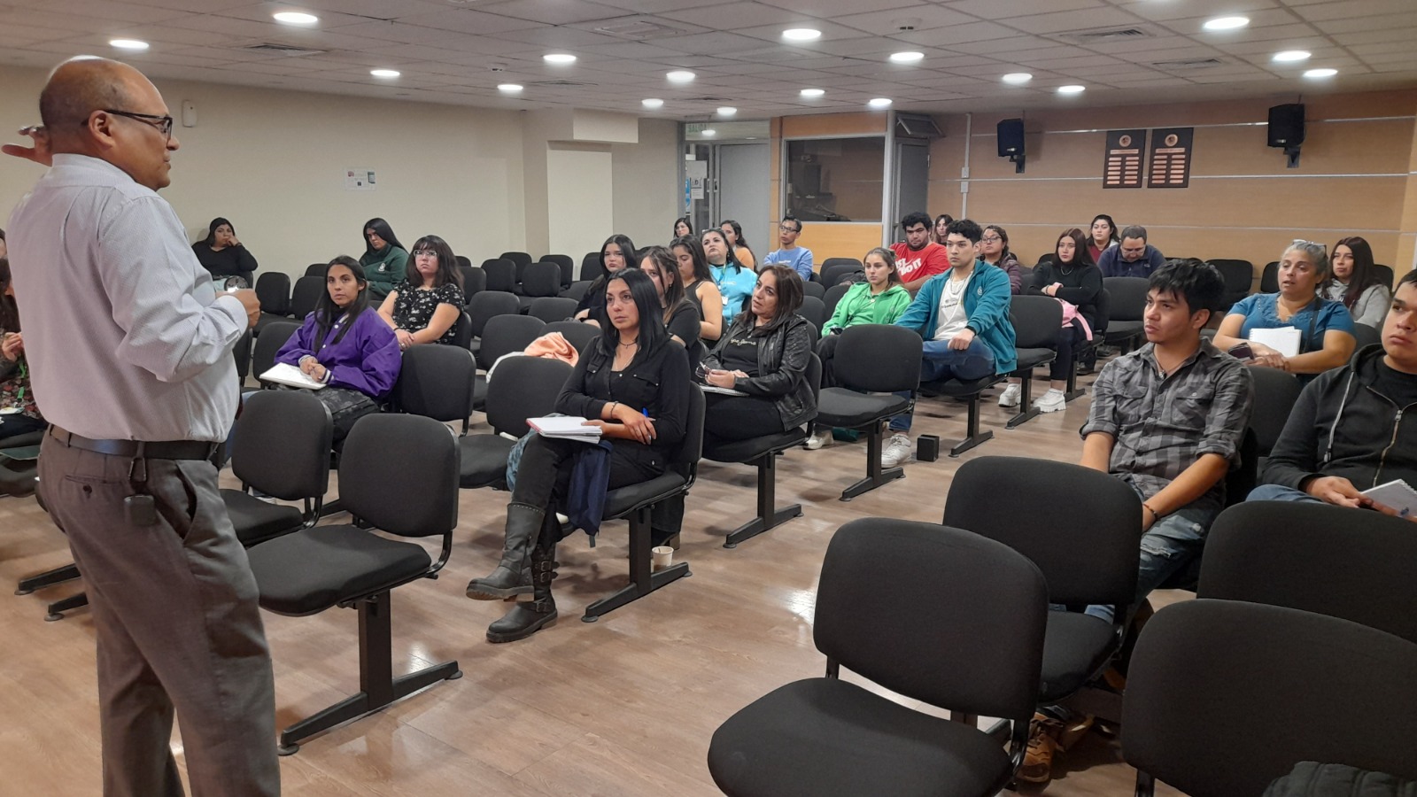 Delegados de curso tuvieron su primera reunión general