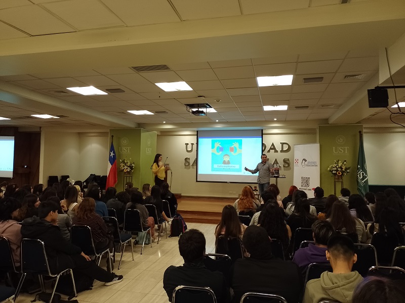 Jornada HappyVet de Medicina Veterinaria fue agradecida por estudiantes de primer año: "Ojalá se sigan dando estas instancias"