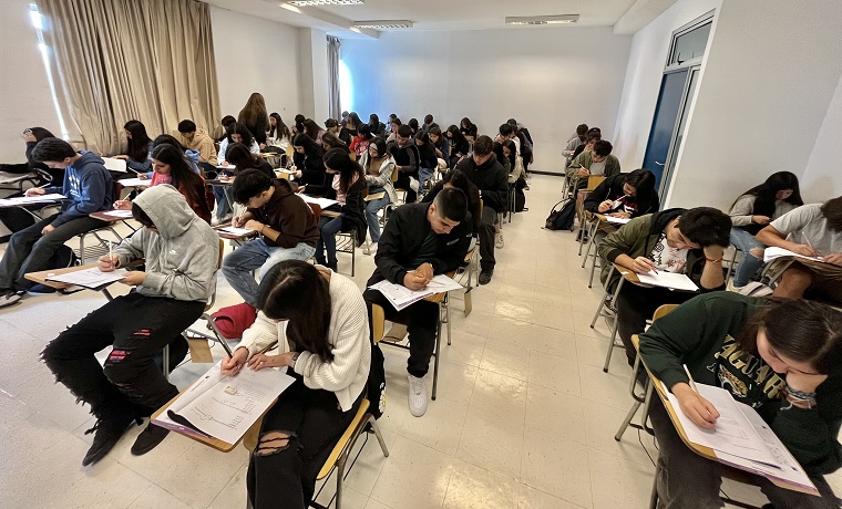 Casi 800 estudiantes rindieron primer ensayo PAES del año en Santo Tomás Antofagasta