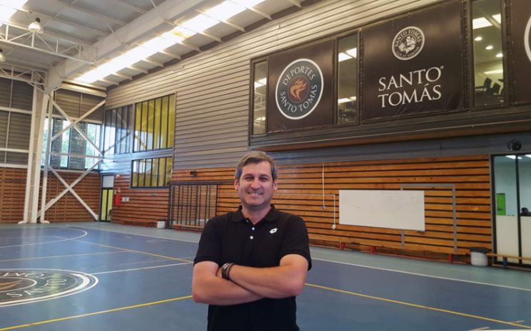 Profesor de Santo Tomás Talca llevará revolucionario proyecto a la sede mundial de la FIFA en Suiza