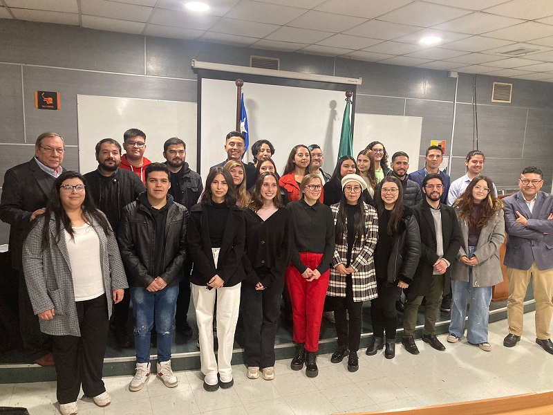 Ceremonia de entrega Beca Excelencia Académica: "Todo el esfuerzo dado terminó dando sus frutos"