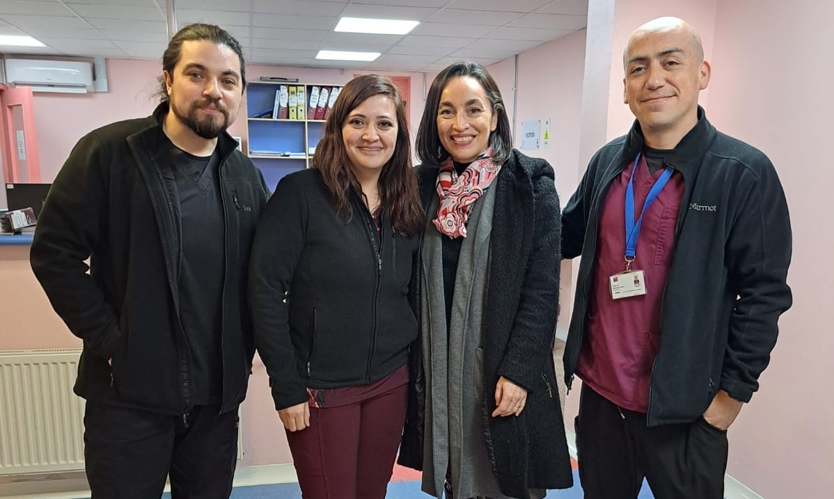 Delegación de la carrera Tecnología Médica UST Temuco visita Centro de Sangre Austral de Puerto Montt