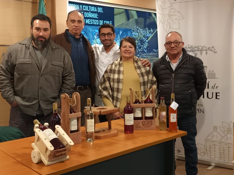 Seminario de Gastronomía Regional de Santo Tomás se centró en el Chacolí de Doñihue