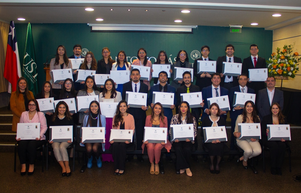 Universidad Santo Tomás Temuco tituló a 221 nuevos profesionales