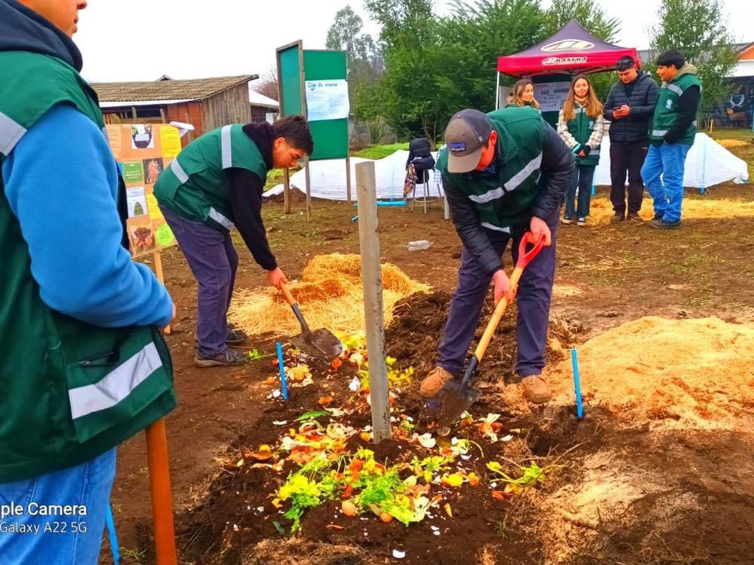 Productores de Arinco se capacitaron en Centro Demostrativo Los Tilos de Santo Tomás Los Ángeles