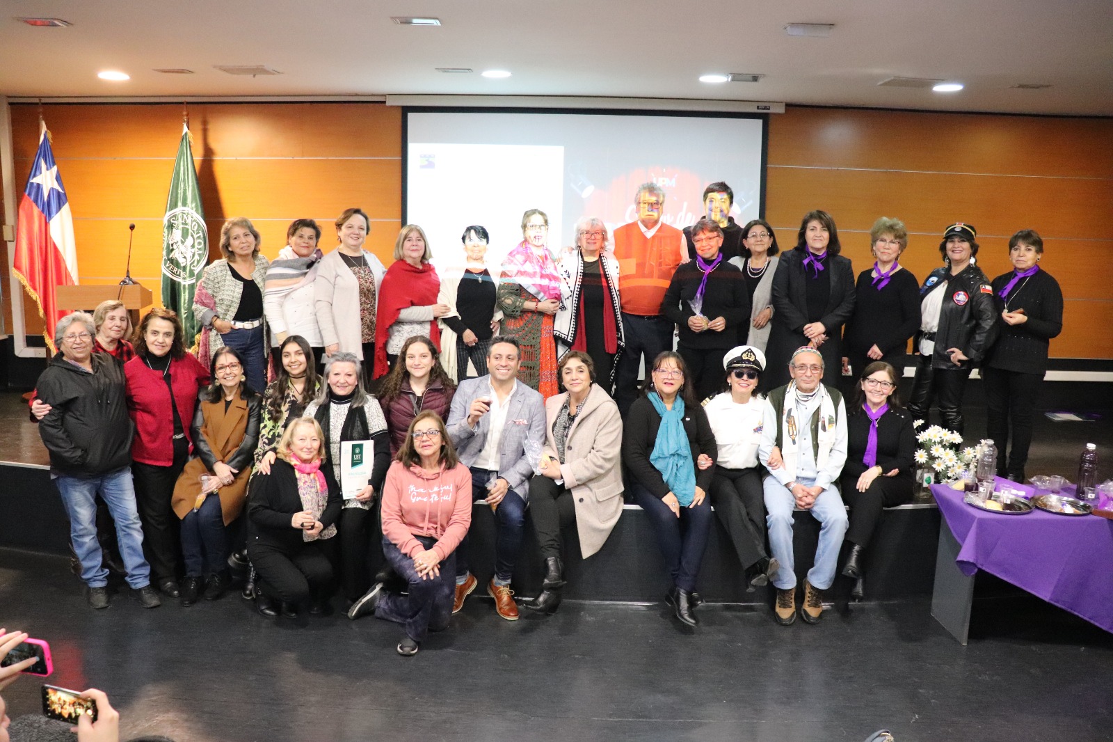 Personas Mayores brillaron en show de talentos de Santo Tomás Los Ángeles