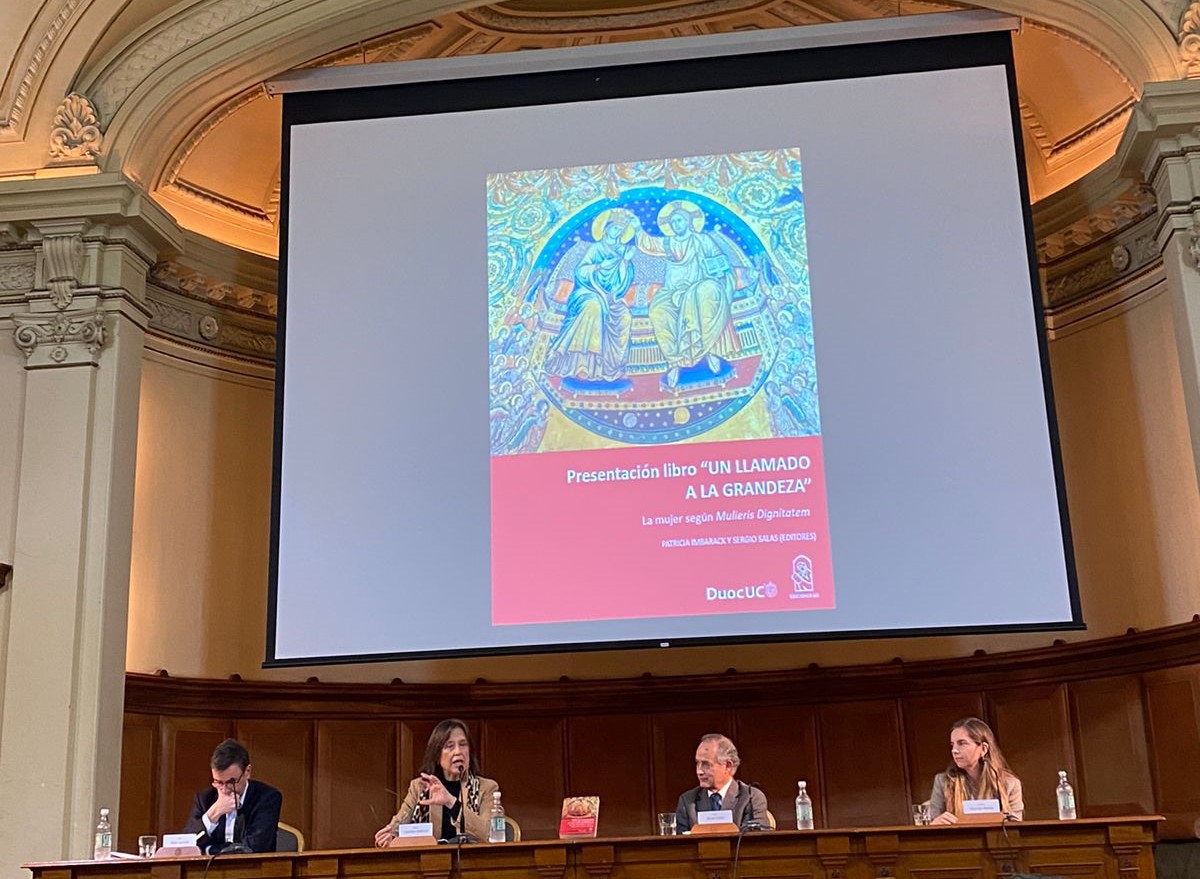 Directora Nacional de Formación e Identidad participa en lanzamiento y redacción de libro "Un llamado a la grandeza: Una reflexión sobre la dignidad de la mujer”