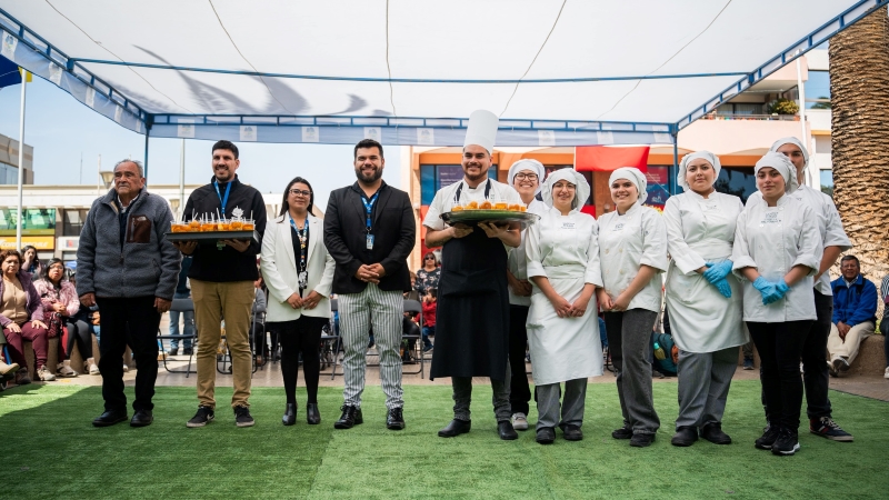 Tomasinos protagonizan muestra de Mote con Huesillos en la previa de Fiestas Patrias