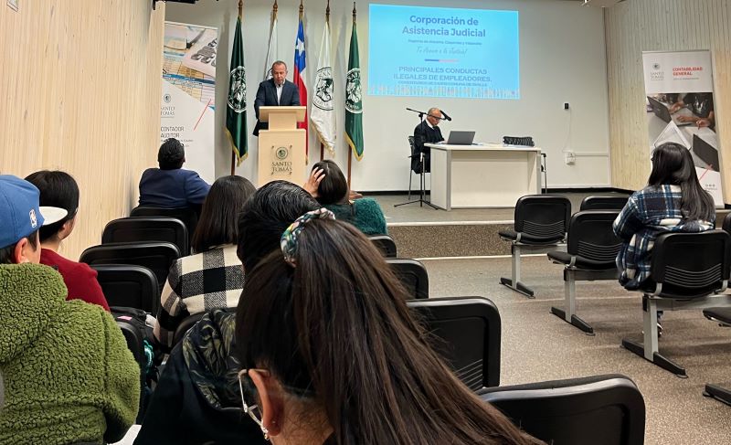 Egresados del área de Administración y Contabilidad participan en taller sobre Derecho Laboral