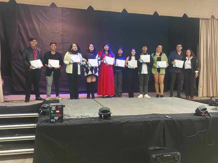 Estudiantes de Santo Tomás Copiapó demostraron todo su talento en competencia artística