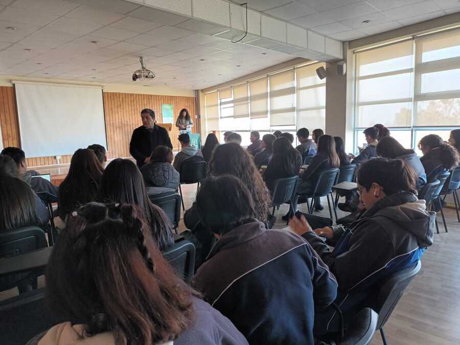 Santo Tomás Puerto Montt fortalece aprendizajes de estudiantes de Contabilidad del Colegio Salesiano