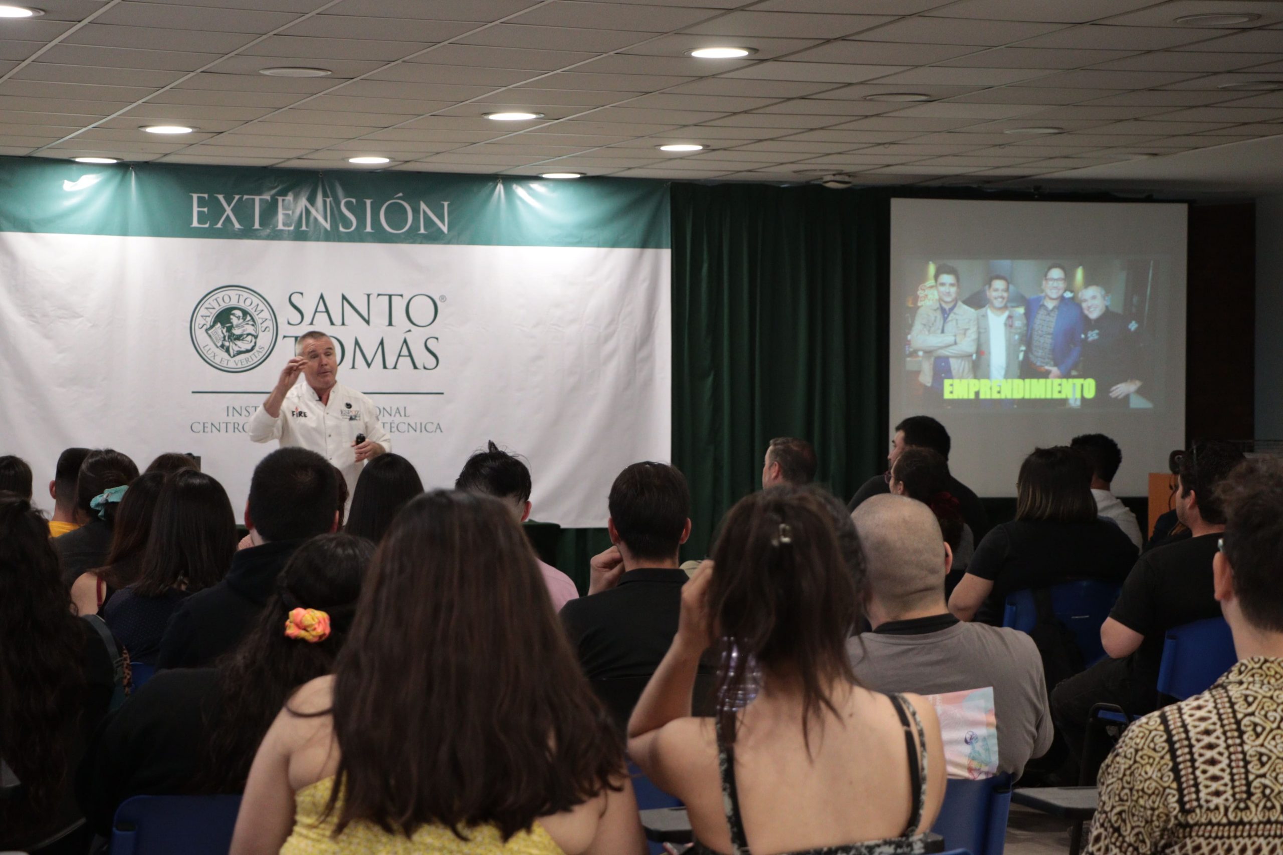 Santo Tomás Talca realizó seminario "Creando valor desde Maule" con foco en la innovación, desarrollo y emprendimiento