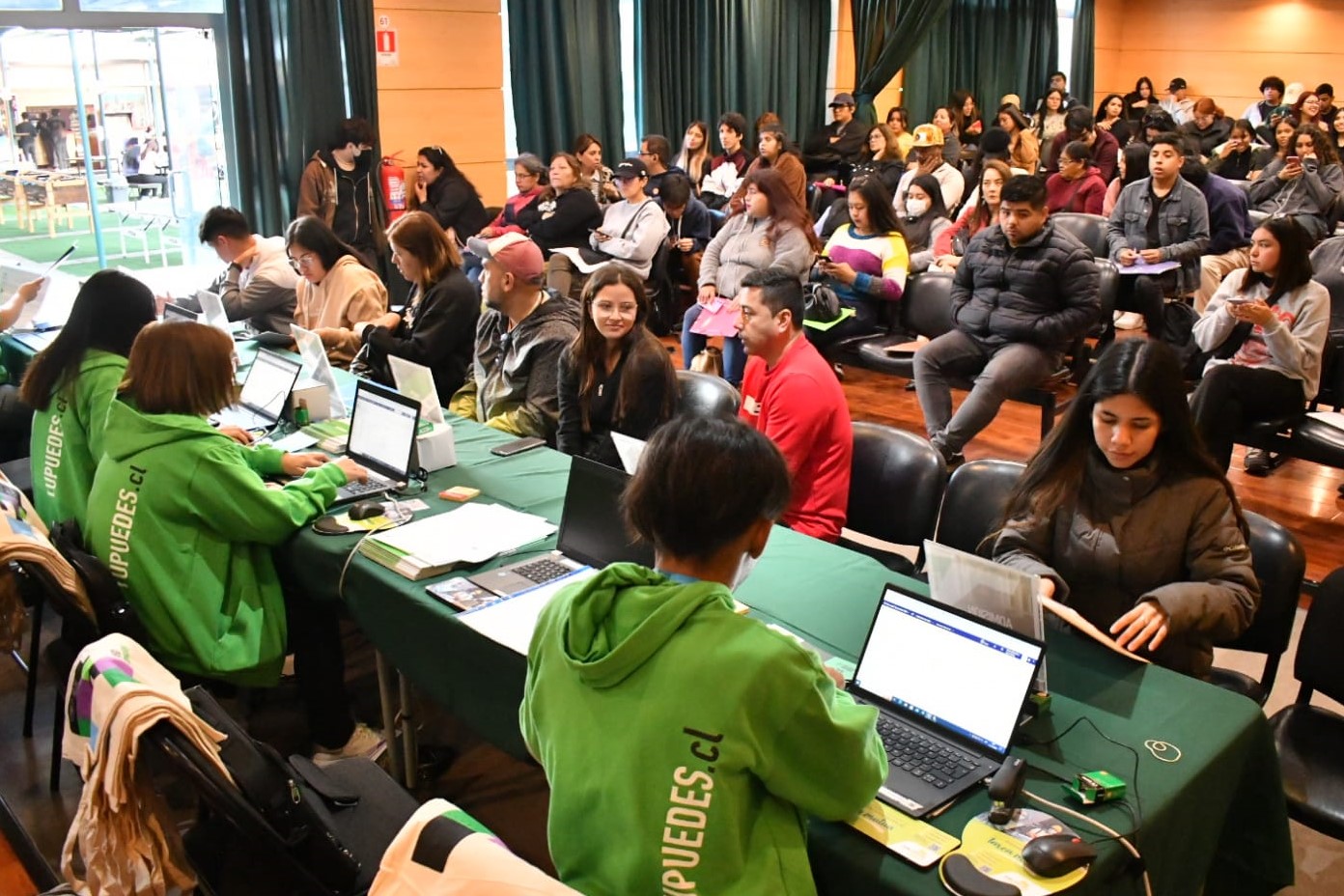 Más de 200 matriculados registró Santo Tomás Sede Iquique en su primer día de Admisión