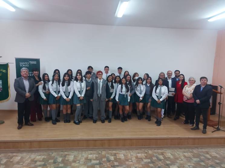 Estudiantes del Liceo Tecnológico de Copiapó participaron en capacitación dictada por Santo Tomás Educación Continua y generada por Banco Chile y Fundación Chile