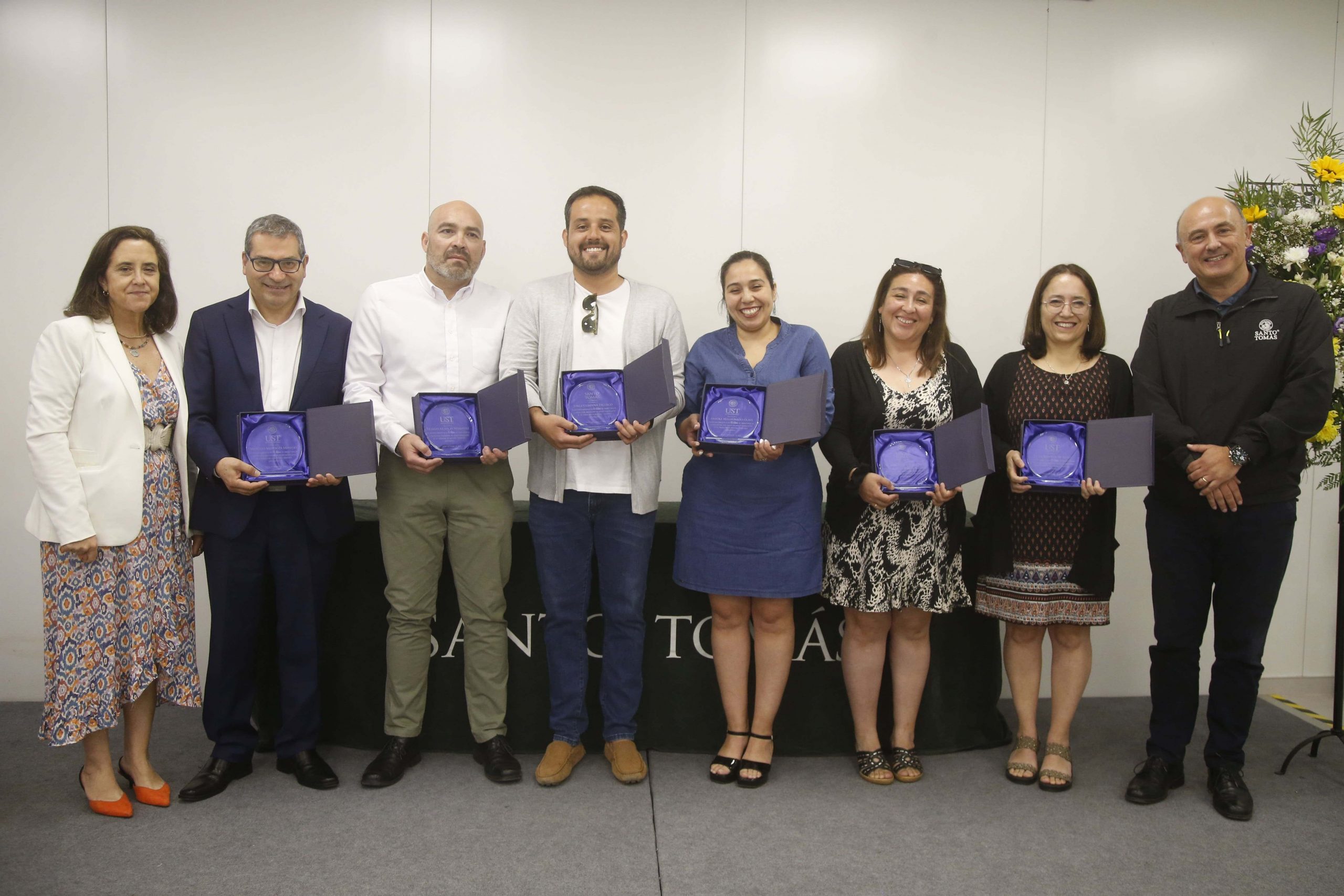 Santo Tomás Talca celebra la Navidad reconociendo la destacada labor de sus colaboradores