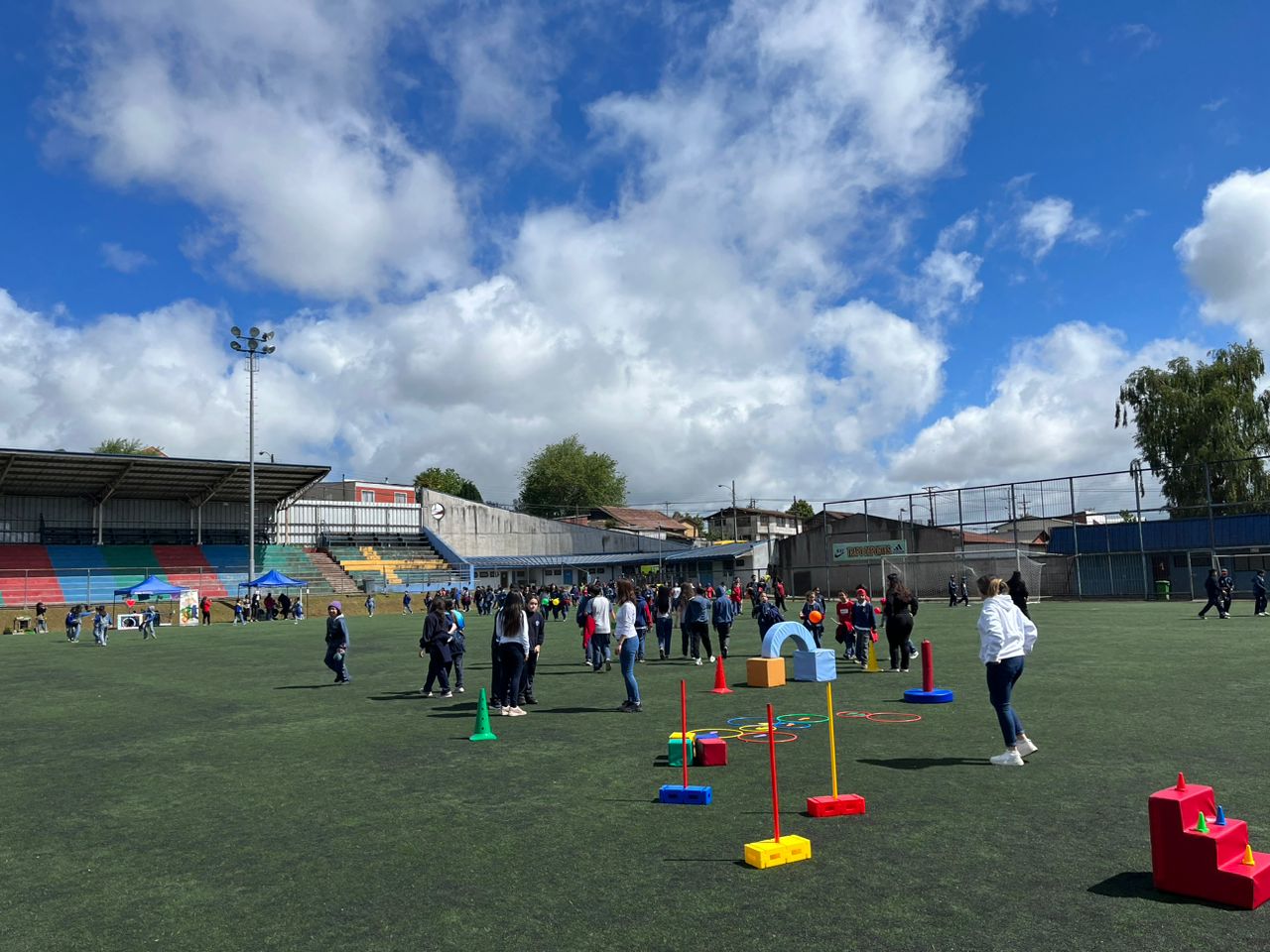 Con actividades dirigidas a la comunidad Santo Tomás Osorno participó en Feria de Salud junto a funcionarios del Cesfam Pedro Jáuregui