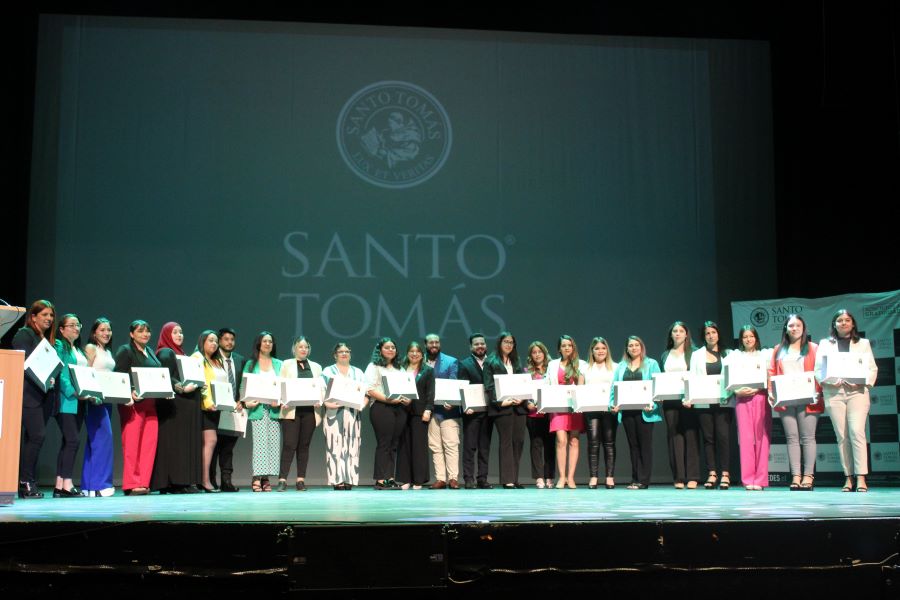 Santo Tomás tituló a más de 600 nuevos profesionales para Ñuble