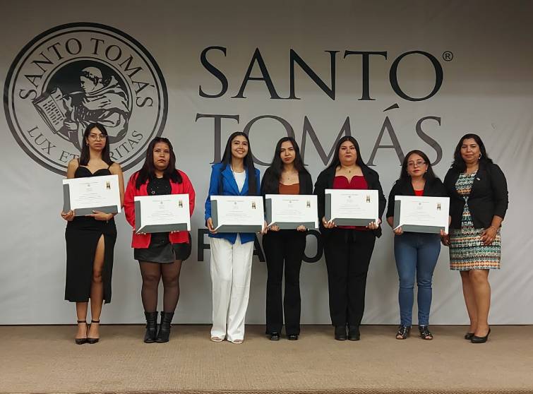 Santo Tomás Copiapó tituló a nuevos profesionales y técnicos