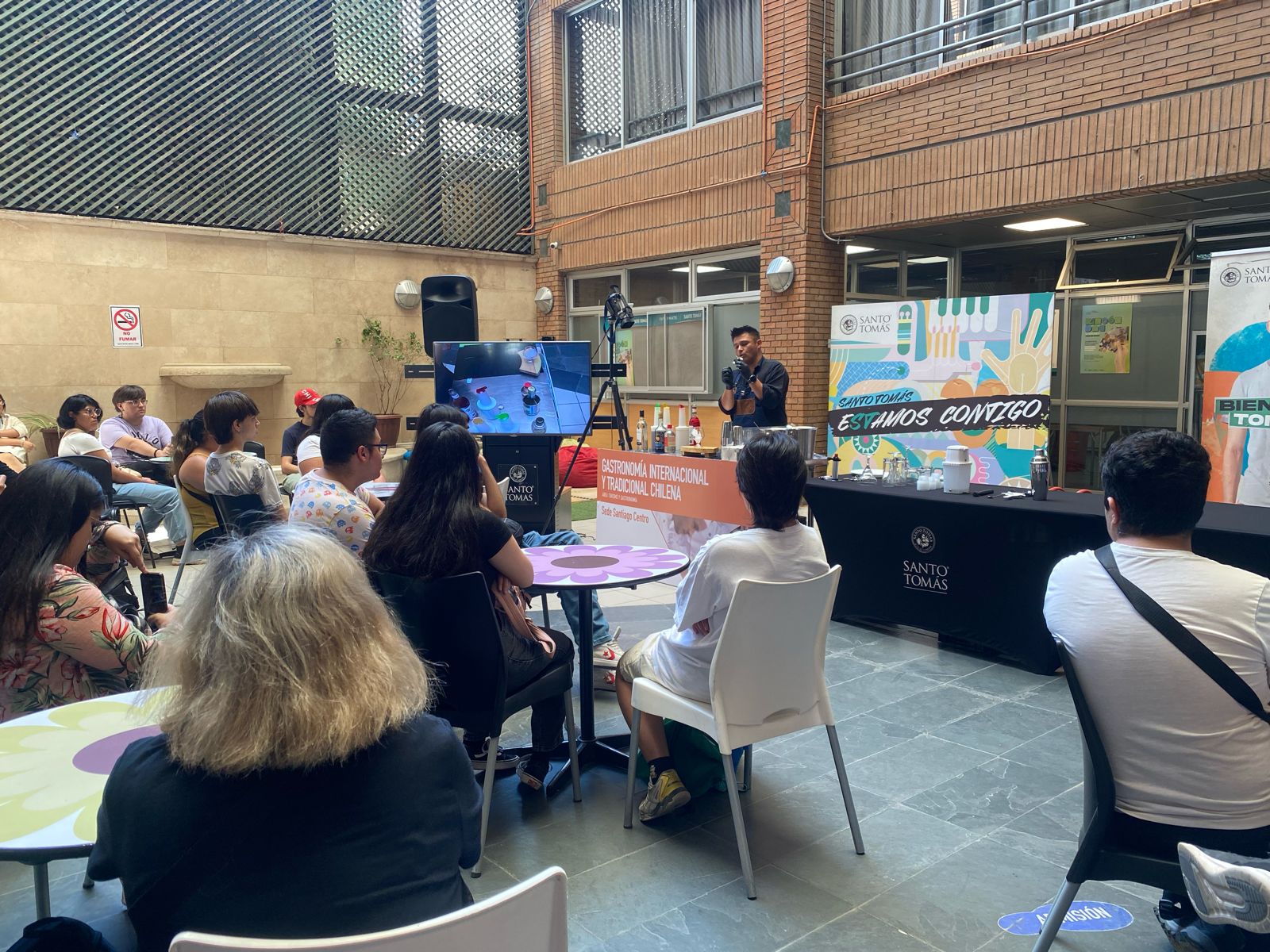 Exitosa inducción a los nuevos alumnos de Gastronomía en Sede Santiago Centro