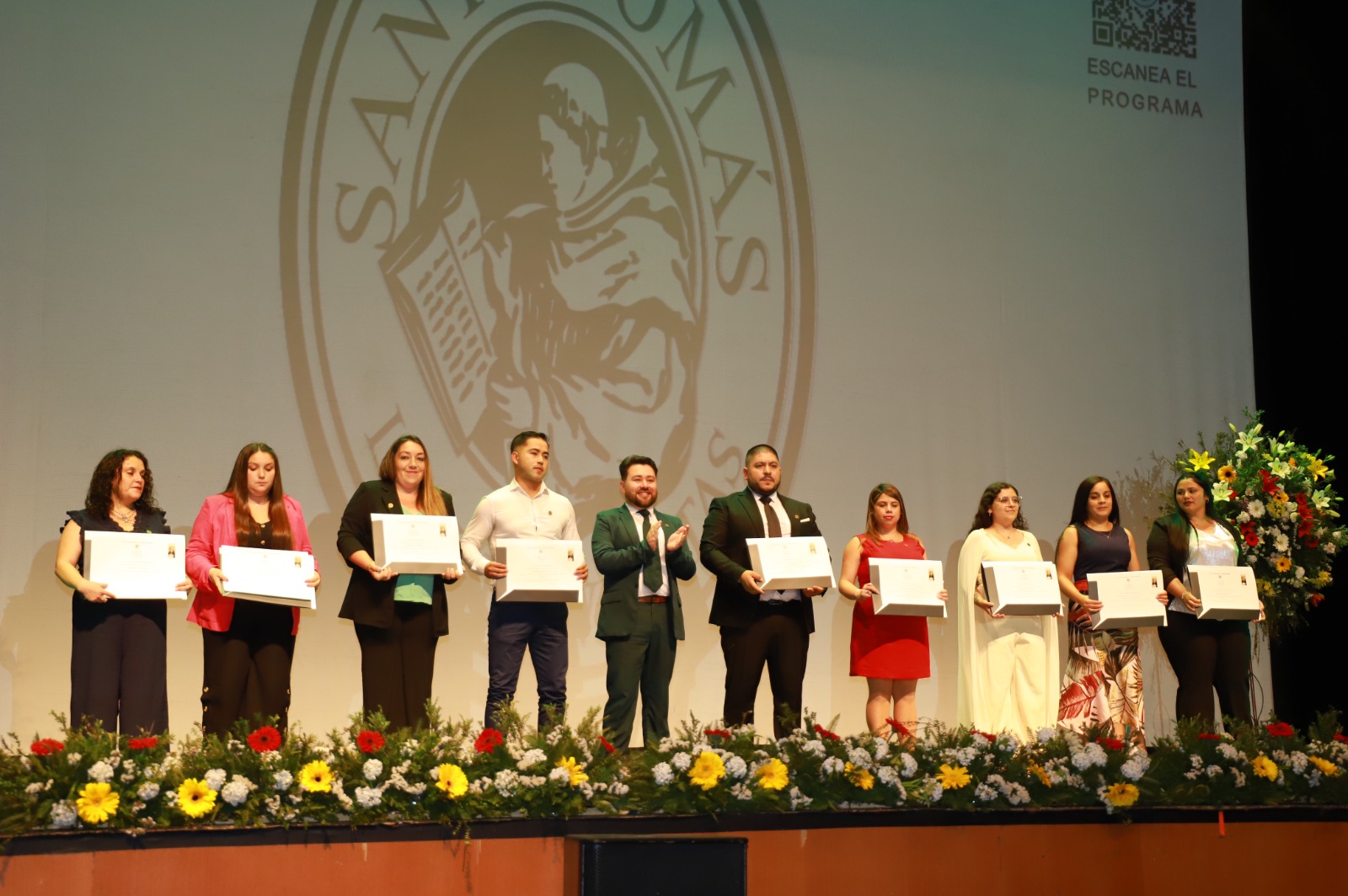 Cerca de 800 nuevos técnicos y profesionales recibieron sus títulos en Santo Tomás Rancagua