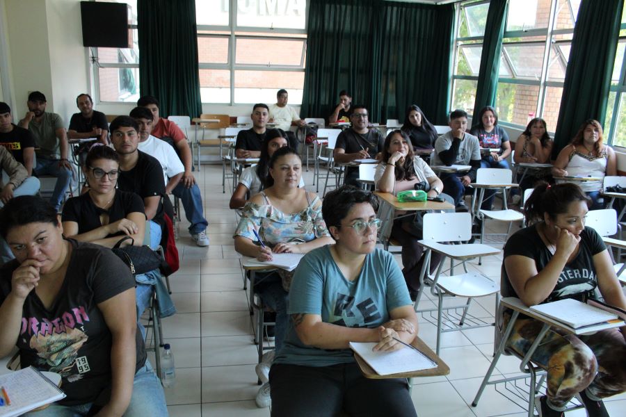 Santo Tomás inició año académico con 38,24% de mujeres en carrera históricamente masculinizada