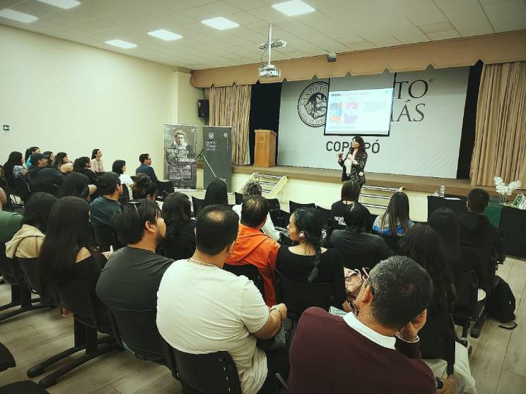 Estudiantes de las áreas de Administración e Ingeniería de Santo Tomás Copiapó participaron en conversatorio sobre la Mujer en la Minería y el Amor a la Verdad