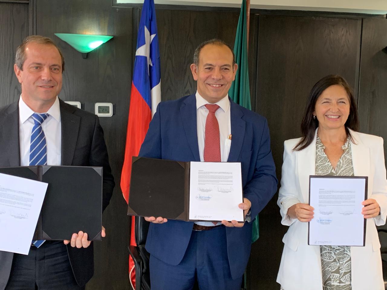 Firma de Convenio entre Instituciones Santo Tomás y Enel Distribución: Impulso al Desarrollo Profesional y Técnico de Chile