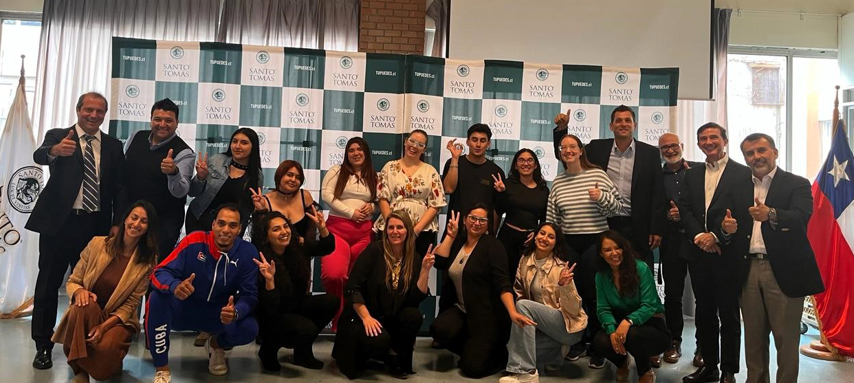 Instituto Profesional y Centro de Formación Técnica Santo Tomás da cálida bienvenida a nuevos estudiantes con almuerzo de camaradería