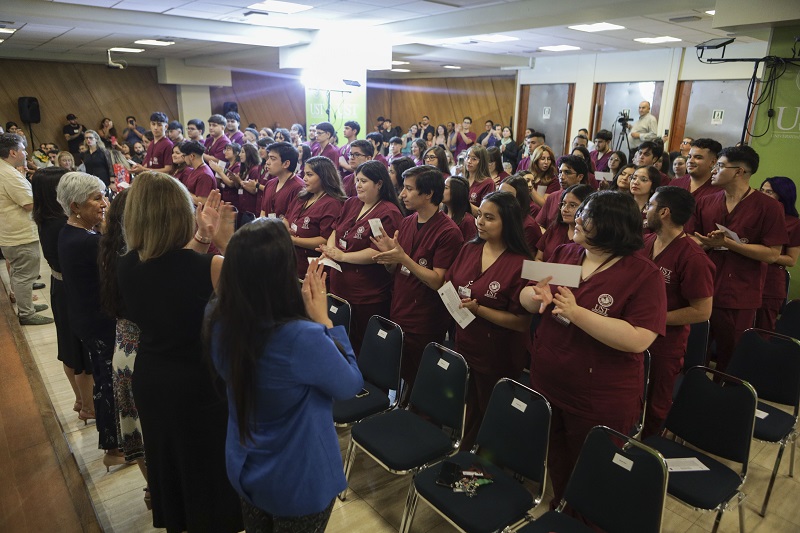 Ceremonia de Investidura de Tecnología Médica UST Santiago 2024