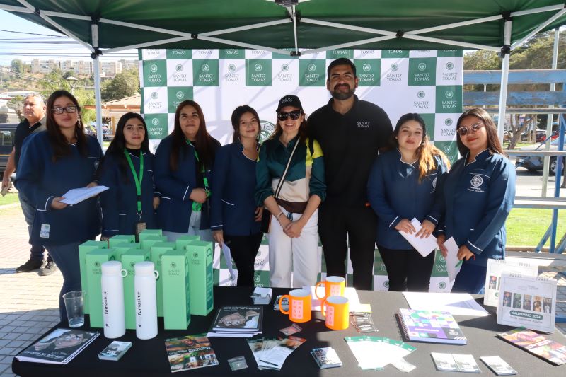 Santo Tomás sede Ovalle participa en primera Jornada Informativa y Saludable para personas mayores