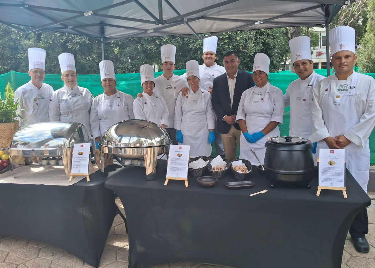 Santo Tomás y la industria gastronómica lanzan el Mes de la Cocina Chilena