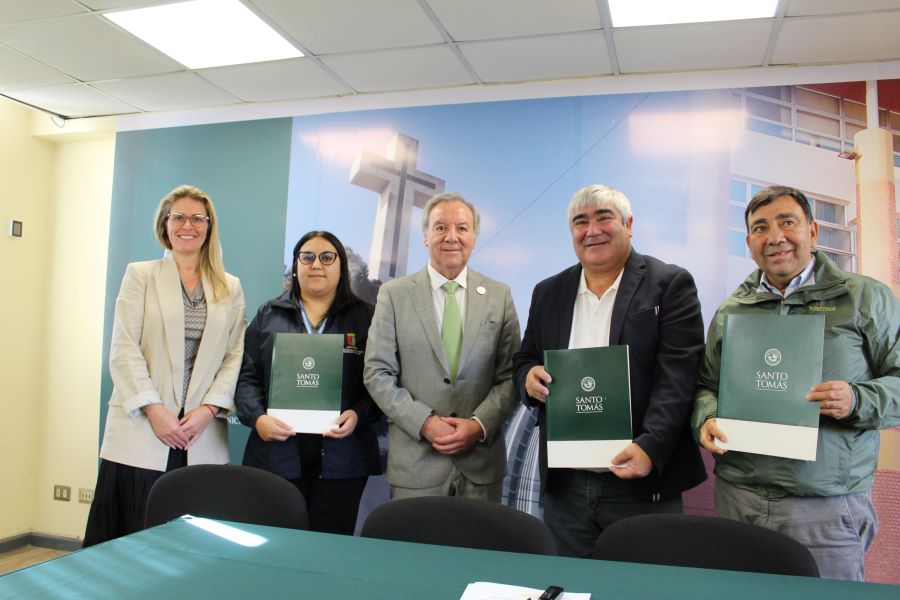 Santo Tomás Chillán donó sillas odontológicas a las comunas de Ñiquén, El Carmen y San Ignacio