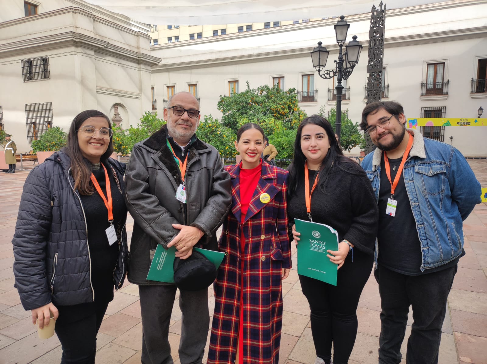 Día de los Patrimonios en La Moneda: Estudiantes del área de Turismo de la sede Santiago Centro participan como guías voluntarios