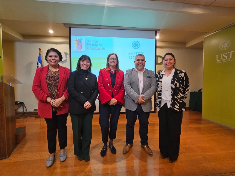 Plenario difusión Política Integral de Convivencia, Equidad de Género, Diversidad e Inclusión de Santo Tomás