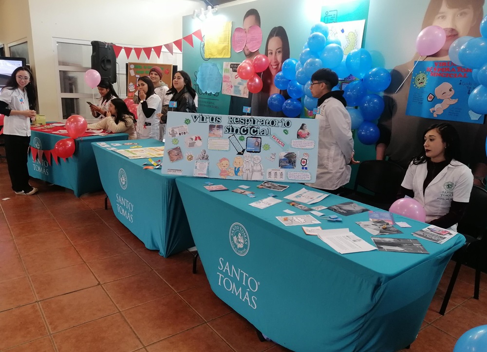 Con Feria de Salud educaron a comunidad tomasina en Osorno sobre programas y prestaciones en salud