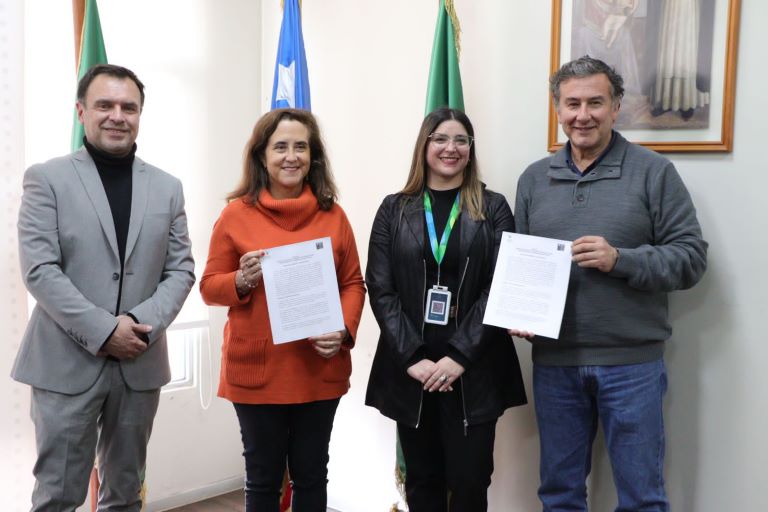 Santo Tomás Talca y Fosis Región del Maule firmaron Convenio de Colaboración y Cooperación