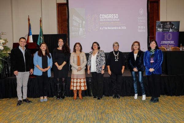 Exitoso congreso del área de ciencias sociales realizó Santo Tomás en Valdivia