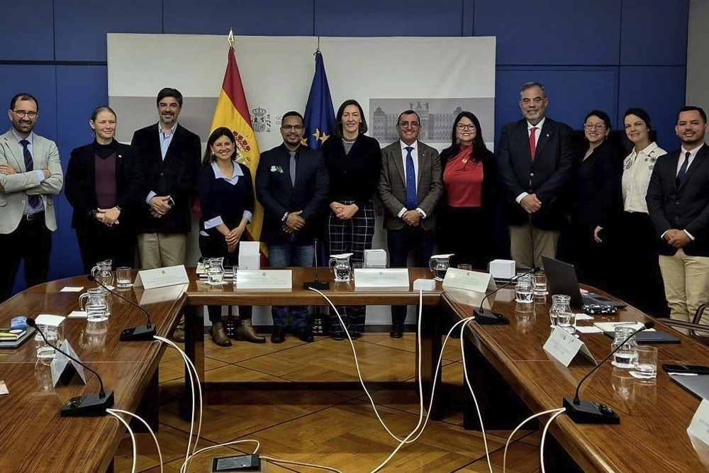 Expertas de la Universidad Santo Tomás destacan en encuentro internacional sobre Una Salud