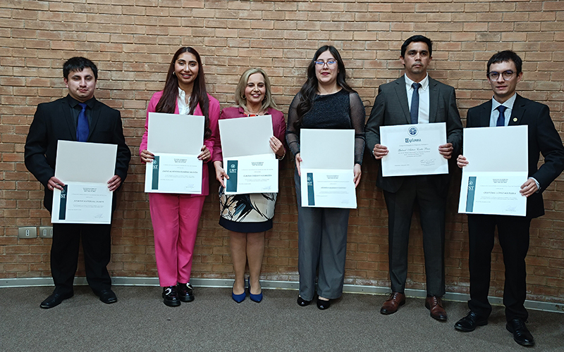 Carrera de Derecho de UST Viña del Mar reconoce a estudiantes y docentes destacados del año académico 2024